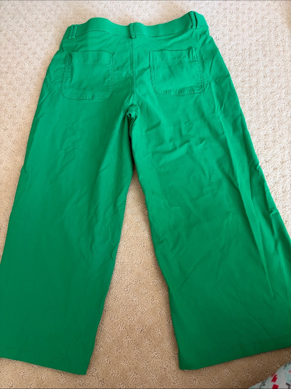 Jules & Leopold Kelly Green Wide-Leg Cropped Pants - Picture 2 of 2